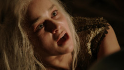 extant_GameOfThrones_1x10-FireAndBlood_2303