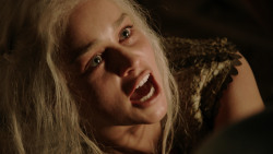 extant_GameOfThrones_1x10-FireAndBlood_2304