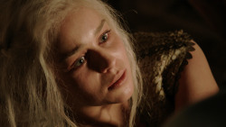 extant_GameOfThrones_1x10-FireAndBlood_2317