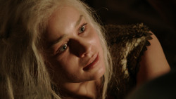 extant_GameOfThrones_1x10-FireAndBlood_2321