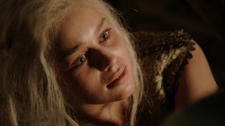 extant_GameOfThrones_1x10-FireAndBlood_2322