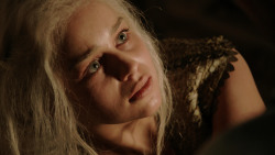 extant_GameOfThrones_1x10-FireAndBlood_2331