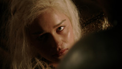 extant_GameOfThrones_1x10-FireAndBlood_2368
