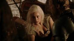 extant_GameOfThrones_1x10-FireAndBlood_2383