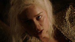 extant_GameOfThrones_1x10-FireAndBlood_2395