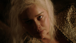 extant_GameOfThrones_1x10-FireAndBlood_2398