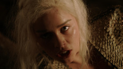 extant_GameOfThrones_1x10-FireAndBlood_2399