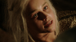 extant_GameOfThrones_1x10-FireAndBlood_2419