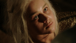 extant_GameOfThrones_1x10-FireAndBlood_2421