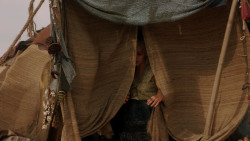 extant_GameOfThrones_1x10-FireAndBlood_2423