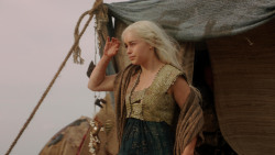 extant_GameOfThrones_1x10-FireAndBlood_2429