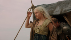 extant_GameOfThrones_1x10-FireAndBlood_2432