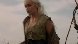 extant_GameOfThrones_1x10-FireAndBlood_2441