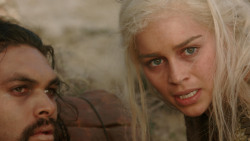 extant_GameOfThrones_1x10-FireAndBlood_2529