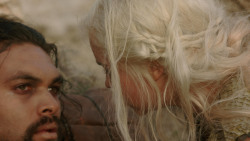 extant_GameOfThrones_1x10-FireAndBlood_2531