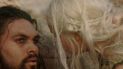 extant_GameOfThrones_1x10-FireAndBlood_2532