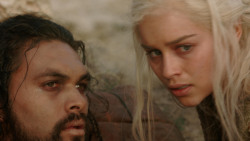extant_GameOfThrones_1x10-FireAndBlood_2562