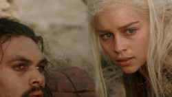 extant_GameOfThrones_1x10-FireAndBlood_2563