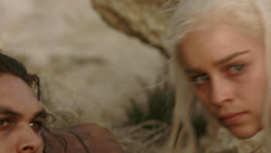 extant_GameOfThrones_1x10-FireAndBlood_2567