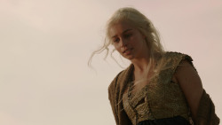 extant_GameOfThrones_1x10-FireAndBlood_2623