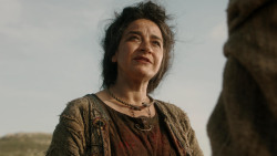 extant_GameOfThrones_1x10-FireAndBlood_2700