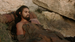 extant_GameOfThrones_1x10-FireAndBlood_2741