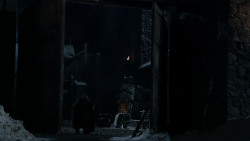 extant_GameOfThrones_1x10-FireAndBlood_2849
