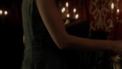 extant_GameOfThrones_1x10-FireAndBlood_2863