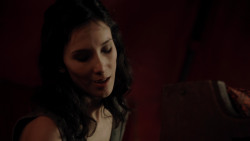 extant_GameOfThrones_1x10-FireAndBlood_2870