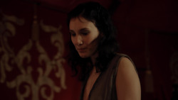 extant_GameOfThrones_1x10-FireAndBlood_2889