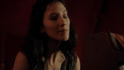 extant_GameOfThrones_1x10-FireAndBlood_2903