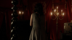 extant_GameOfThrones_1x10-FireAndBlood_2937