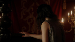 extant_GameOfThrones_1x10-FireAndBlood_2955