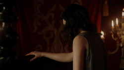 extant_GameOfThrones_1x10-FireAndBlood_2957