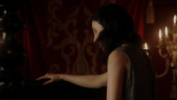 extant_GameOfThrones_1x10-FireAndBlood_2958