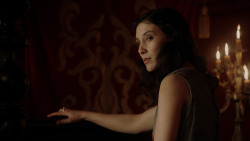 extant_GameOfThrones_1x10-FireAndBlood_2959