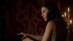 extant_GameOfThrones_1x10-FireAndBlood_2960