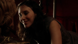 extant_GameOfThrones_1x10-FireAndBlood_2999