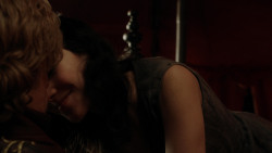 extant_GameOfThrones_1x10-FireAndBlood_3007