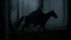 extant_GameOfThrones_1x10-FireAndBlood_3020