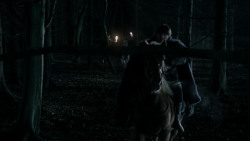 extant_GameOfThrones_1x10-FireAndBlood_3049