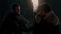 extant_GameOfThrones_1x10-FireAndBlood_3118