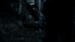 extant_GameOfThrones_1x10-FireAndBlood_3185