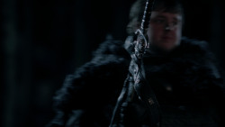 extant_GameOfThrones_1x10-FireAndBlood_3188