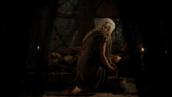 extant_GameOfThrones_1x10-FireAndBlood_3241
