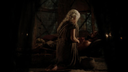 extant_GameOfThrones_1x10-FireAndBlood_3243