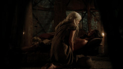 extant_GameOfThrones_1x10-FireAndBlood_3246