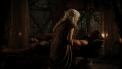 extant_GameOfThrones_1x10-FireAndBlood_3250