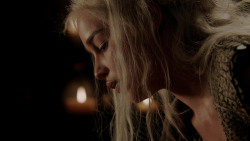 extant_GameOfThrones_1x10-FireAndBlood_3264