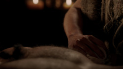 extant_GameOfThrones_1x10-FireAndBlood_3286